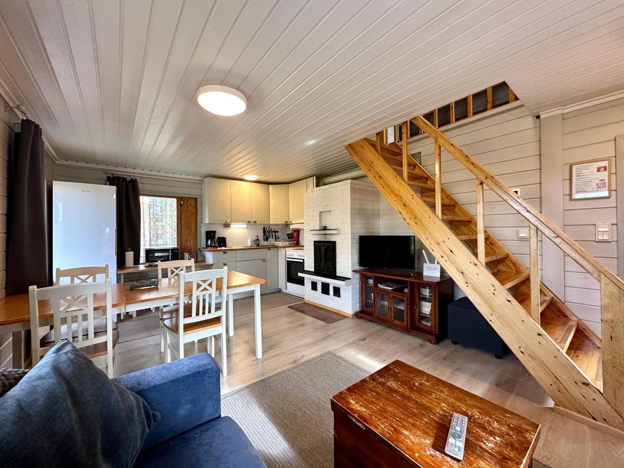 Hillside Cottage Ivalo Exterior photo